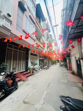 Bán Nhà Nghĩa Tân. Cầu Giấy. Ô Tô. DT 46m2. MT 3.5m. 4 Tầng. Giá 17.9 Tỷ.