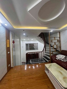 Bán nhà Đại Từ – Giá 9.2 tỷ – DT 35m² x 5 tầng – MT 3.8m – Ngõ nông, Sổ vuông đẹp, Gần Hồ Linh Đàm