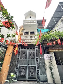 BÁN NHÀ ĐƯỜNG LÊ TRỌNG TẤN. THANH XUÂN. 75M2 - 3 TẦNG.