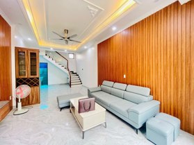 Nhà Mới Cực Đẹp Tại Mặt Đường Lô 7C Lê Hồng Phong