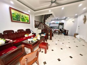 TẠ QUANG BỬU – CƠ NGƠI CỦA GIÁO SƯ BÁCH KHOA: 55M2, Ô TÔ ĐỖ CỬA, AN CƯ VỮNG CHÃI