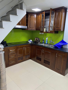 Bán nhà dân xây ở La Thành 4 tầng, vị trí đẹp, ảnh thực tế, sổ vuông