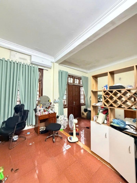 Bán nhà ở Phúc diễn 98m2 x 4 tầng, oto đỗ cửa, vị trí đẹp xây chung cư mini hoặc ở