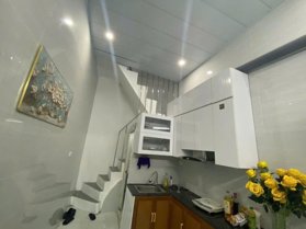 Bán Nhà Văn Hương. Đống Đa. DT 15m2. MT 3m. 4 Tầng. Giá 2.59 Tỷ