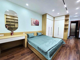 Bán nhà dân xây mới cúng ở Xuân thủy 6 tầng, thang máy, đủ đồ chỉ việc về ở