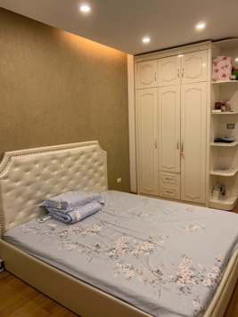 Bán nhà dân xây ở Trương Công Giai 35m2 x 5 tầng, nhỏ xinh, ảnh thực tế, sổ đỏ vuông A4
