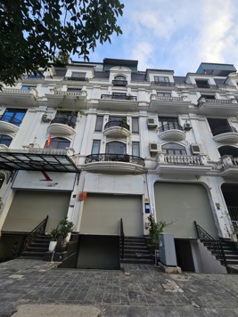 Cho thuê homestay hoặc khách sạn ở an dương vương 232m2 x 8 tầng, 1 hầm, mt 10m