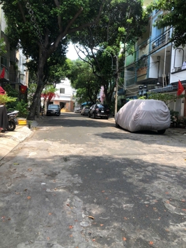 Bán nhà KCX Nguyên Hồng diện tích chuẩn (4x18m) 4 tầng mới cứng ở ngay cạnh công viên. Giá 12.5 tỷ