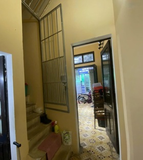 Bán nhà dân chính gốc ở Hoàng Quốc Việt 50m2 x 2,5 tầng, oto đi qua, kinh doanh được