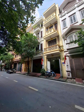 BÁN NHÀ LIỀN KỀ KĐT ĐẠI KIM. 58M2 - 4 TẦNG. GARA Ô TÔ. KINH DOANH.