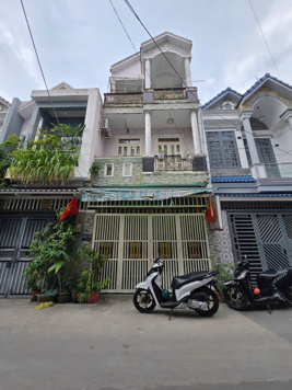Bán nhà vị trí đẹp mặt tiền hẻm 7m Đào Tông Nguyên, NB, DT 4,5 x12m, 3 lầu. Giá 5,9 tỷ