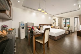 NhưỢNG khách sạn ở bà triệu, 5 tầng – 20 phòng – oto đỗ cửa, đủ giấy tờ