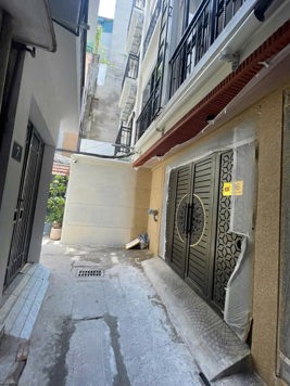 BÁN TÒA NHÀ CHDV ĐƯỜNG QUAN NHÂN. 125M2 - 6 TẦNG. THANG MÁY. 24 PHÒNG KHÉP KÍN.