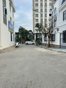 🏙️ BÁN NHÀ MẶT PHỐ SA ĐÔI, ĐẠI MỖ, NAM TỪ LIÊM – 206M² – 4 TẦNG – MẶT TIỀN 13.3M – 2 MẶT Ô TÔ TRÁNH – KINH DOANH ĐỈNH – GIÁ 65 TỶ 📍📍📍
