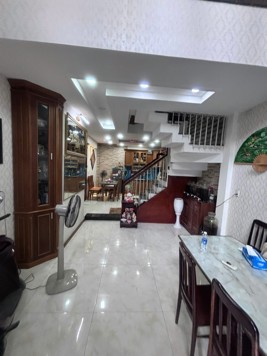 Bán nhà vị trí đắc địa gần Q1, Bà Chiểu, 67m2, 4 tầng, ngang lớn 7,8m. Sau lưng căn MT