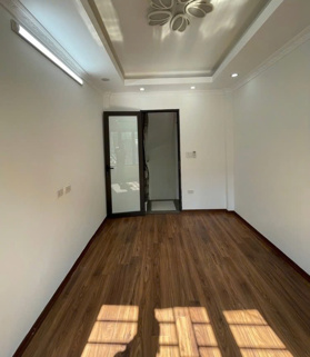 Bán nhà Vĩnh Hưng  22m² x5T – 3,75 Tỷ –3 PN– Sổ đỏ – ko QH- ô tô 30m