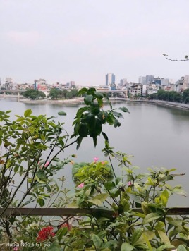 BÁN NHÀ THÁI HÀ 48M2 , Mặt hồ điều hoà , ô tô kinh doanh tấp nập 