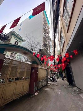 BÁN TÒA NHÀ CHDV ĐƯỜNG VŨ TÔNG PHAN. 116M2 - 7 TẦNG. THANG MÁY. 28 CĂN HỘ KHÉP KÍN.