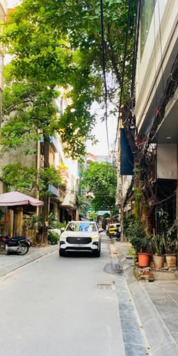 Bán nhà Nguyễn Ngọc Nại, Thanh Xuân, 52m², ô tô đỗ cửa, ngõ nông 1 phút ra phố lớn, giá 12.8 tỷ