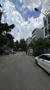 Gần Đại học Văn Lang, bán đất đường 12m Đặng Thùy Trâm P13 Q. BT, 4,3x19m sổ vuông, chỉ 12,x tỷ TL
