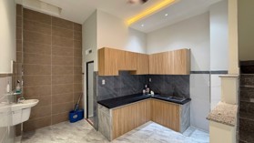 Hẻm 12m. Lê Quang Định. F7 Bình Thạnh. DT: 5,8m. Nở Hậu 7,5 x 23m. CN 165m. Kết cấu 2Tầng