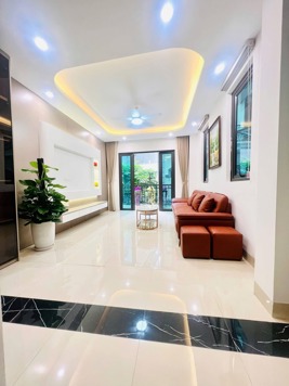 🏡 Nhà Cầu Giấy 6T thang máy, lô góc, ô tô đỗ cửa, full nội thất, KD tốt, giá chỉ 12.3 tỷ