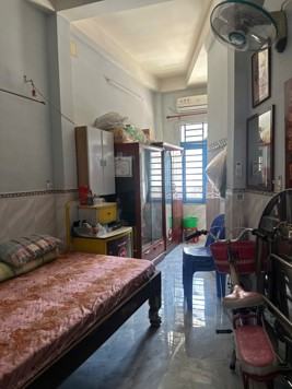 Xe hơi ngủ nhà gần bệnh viện Gia Định! Bán nhà 3 tầng (4x12m) Hoàng Hoa Thám 3PN4WC