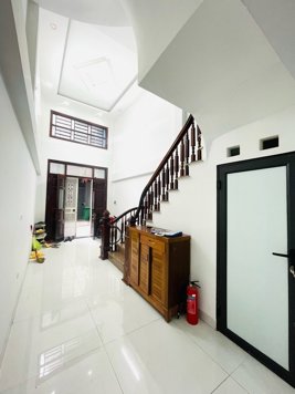 Bán Nhà Bằng Liệt. Hoàng Mai. Ô Tô. DT 45m2. MT 3.4m. 5 Tầng. Giá 11.78 Tỷ