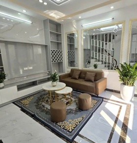 Nhà đẹp Tô Vĩnh Diện, 45m2, MT3.5m, 15.8 Tỷ, ô tô vào nhà, tiện làm văn phòng