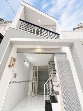 Chủ bán gấp căn nhà hẻm xe hơi 407/ 1 lầu 1 trệt, HXH, 59.3m2 Nguyễn Xí phường 13
