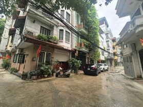 TÒA NHÀ CHDV ĐƯỜNG BÙI XƯƠNG TRACH. 58M2 - 8 TẦNG. THANG MÁY. Ô TÔ ĐỖ CỬA. 17 PHÒNG KHÉP KÍN.