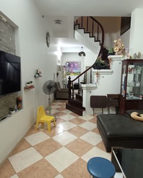 CHO THUÊ NHÀ NGUYÊN CĂN 4 TẦNG TRONG NGHÁCH ĐƯỜNG NGỌC KHÁNH - P.GIẢNG VÕ - BA ĐÌNH