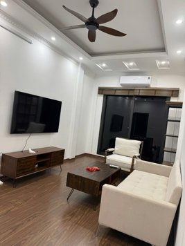 Bán Nhà Ngô Tất Tố. Đống Đa. Thang Máy. Lô Góc. Ô Tô. DT 44m2. MT 3.3m. Giá 21.9 Tỷ.