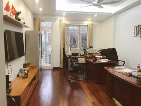 Bán Nhà Mặt Phố Hoàng Hoa Thám. Ba Đình. Thang Máy. Ô Tô. Vỉa Hè. DT 109m2. Giá 46.5 Tỷ. 