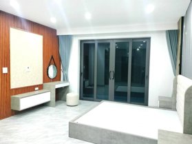Bán Nhà Linh Quang. Đống Đa. 7 Tầng Thang Máy. DT 51m2. MT 7.5m. Giá 14.9 Tỷ