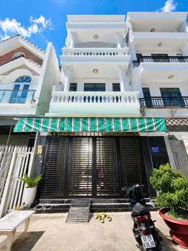 Bán nhà hẻm xe hơi Huỳnh Tấn Phát, Nhà Bè, DT 5,1 x10m, 3 lầu. Giá 6,99 tỷ