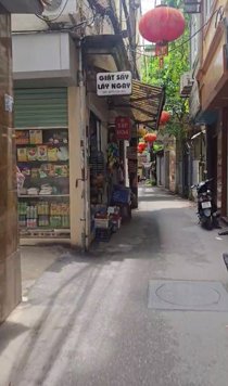 Bán Nhà Trần Quốc Vượng. Cầu Giấy. Lô Góc. DT 85m2. MT 9m. 3 Tầng. Giá 16.4 Tỷ.