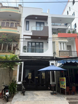Bán nhà mặt tiền Phan Huy Thực, Tân Kiểng, Q7, DT 4 x19m, 3 lầu, Giá 15,5 tỷ
