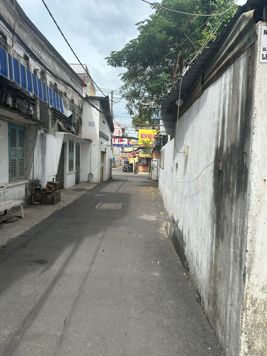 Ngay Chợ Bà Chiểu! Bán gấp nhà sẵn kết cấu (4,5x15m) HXH tới nhà. Giá 7 tỷ 6 thương lượng tốt
