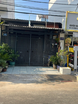 Bán nhà mặt tiền đường số 43 Tân Hưng, Quận 7, DT 4 x24m. Giá 13,5 tỷ