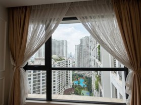 Bán chung cư Royal City 💥 130m2 3PN2WC tầm 12 tỷ — Tầng trung view bể bơi, nội thất đẹp ở ngay