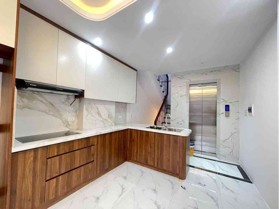 Nhà mới Khương Trung 35m2 x 6T thang máy, ô tô đỗ cửa, sổ nở hậu, giá 10.5 tỷ