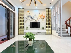 Nhà phân lô Cù Chính Lan 40m2 x 5T, ngõ thông kinh doanh, sổ vuông đét, giá 11.2 tỷ