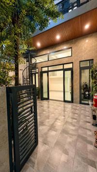 Nhà mới Cách Mạng Tháng Tám, QUẬN 10, 6 x 16m (95 m2), giá 8.9 tỷ