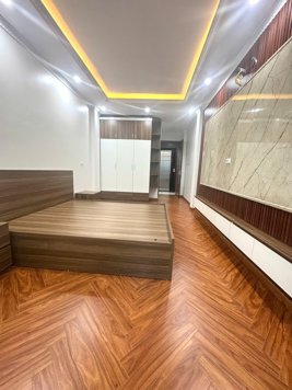 Bán Nhà Định Công Thượng. Hoàng Mai. 6 Tầng Thang Máy. Ô Tô. DT 37m2. MT 3.4m. Giá 10.4 Tỷ.