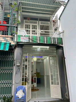 Cho thuê nhà nguyên căn hẻm 2056 Huỳnh Tấn Phát, Nhà Bè. Giá 5,5 triệu