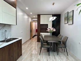 Nhà Hoàng Văn Thái 40m2 x 5T, gara ô tô, gần Vành đai 2.5, giá chào 15 tỷ