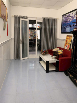 Bán nhà Huỳnh Tấn Phát, quận 7,Dt 3x20,5m, nở hậu 4,8m. Giá 4,55 tỷ