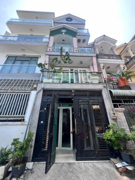 Kẹt tiền cần bán nhanh nhà hẻm 7m Dương Cát Lợi, Nhà Bè, Dt 4 x15m. Giá 6,3 tỷ