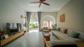 BÁN NHÀ ĐƯỜNG TÔ NGỌC VÂN, NHÌN ĐƯỢC RA HỒ TÂY, KHU 48M2, 17,8 TỶ